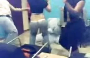Uma melhores porno em hd mulher madura chupa uma pila grande.