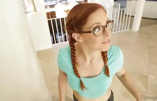 A cabra porn hd free 1080 asiática amadurece a ser fodida com um brinquedo
