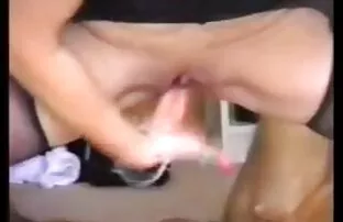 A irmã porn secretary hd tailandesa masturba-se pelo irmão.