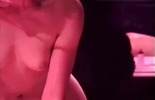 Lésbicas porno hentai em hd loiras e rabugentas a chicotear e a Lamber Conas de amante